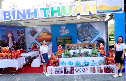 Triển khai chương trình hợp tác văn hóa, thể thao và du lịch giữa Bình Thuận với Tuyên Quang